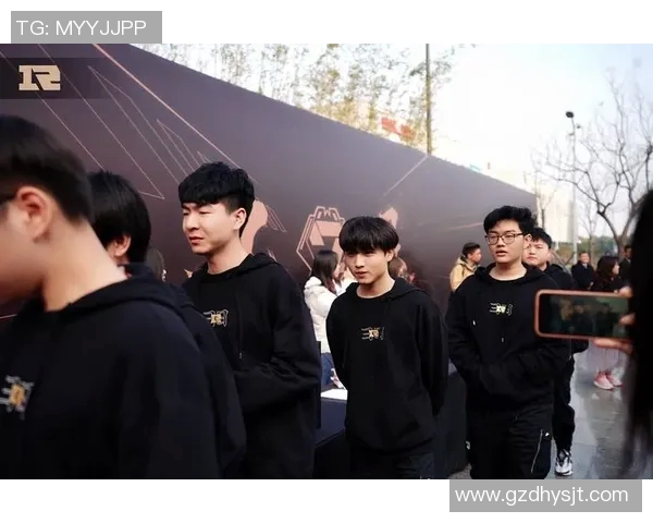 CSGO意识排名新突破RNG战队表现引发热议与期待